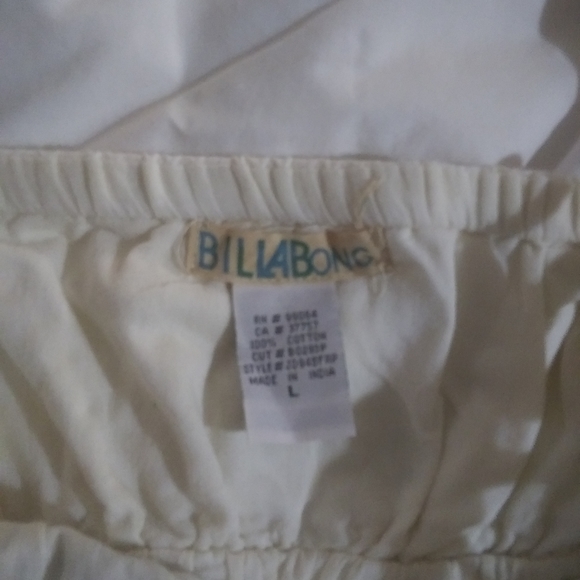 Shoulder strapped top. - Picture 4 of 6